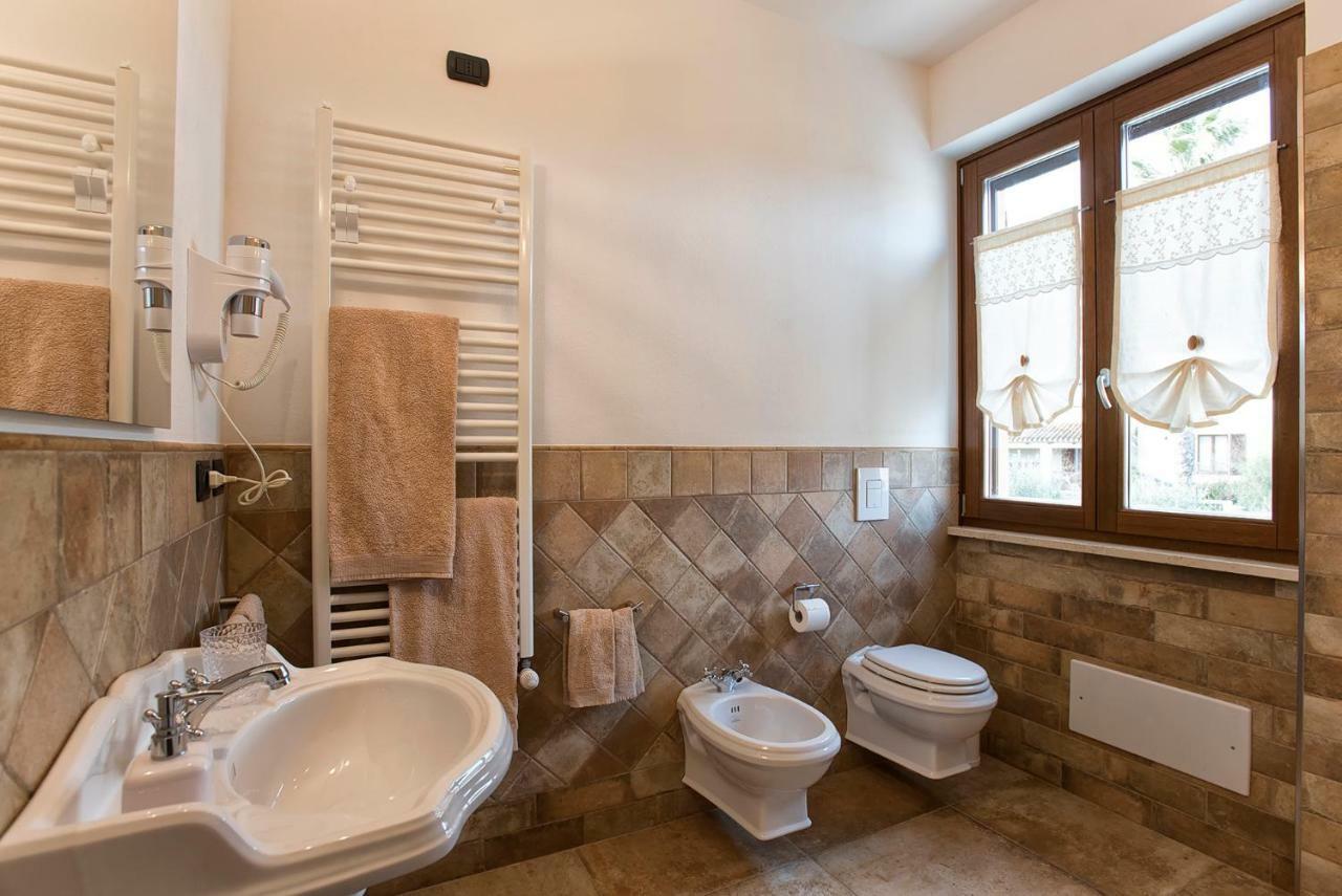 Villa Malvasio Elegant Retreat In Sassari With Private Jacuzzi Room Luaran gambar